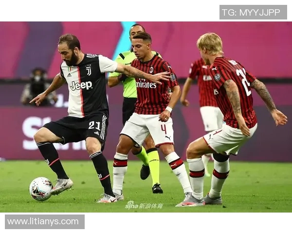 尤文图斯0-3不敌AC米兰，梅开二度的伊布压哨破门创造历史